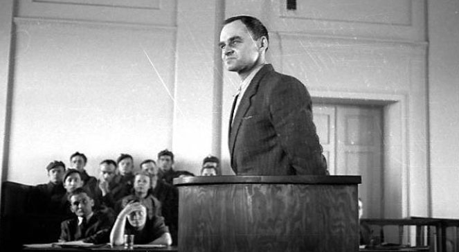 Witold Pilecki w trakcie składania zeznań przed Wojskowym Sądem Rejonowym w Warszawie.