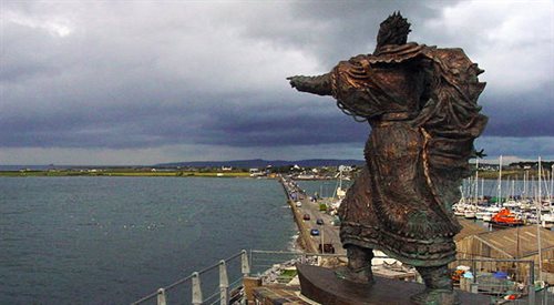 Pomnik Brendana Żeglarza na irlandzkiej wyspie Samphire