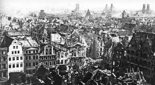 Zniszczony Wrocław w 1945 roku