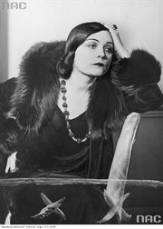 Pola Negri, polska aktorka teatralna i filmowa, międzynarodowa gwiazda kina niemego