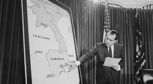 Richard Nixon omawia sytuację w Kambodży