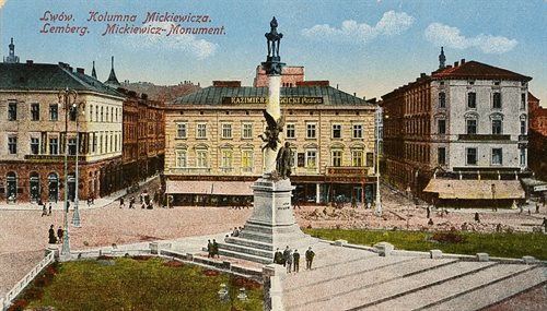 Pomnik Adama Mickiewicza we Lwowie na pocztówce z 1916 roku