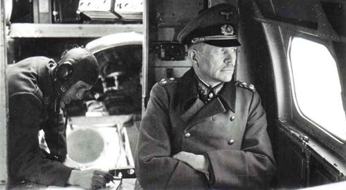 Guderian w drodze na front wschodni, 1943 rok fot. WikipediaccOberst Ludwig v. Eimannsberger.