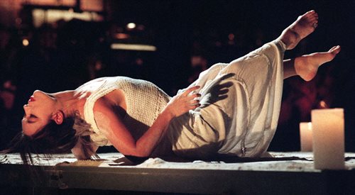 Spektakl na dziedzińcu Zamku Królewskiego, podczas koncertu finałowego Warszawskiej Jesieni 2000
