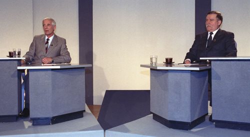 30 listopada 1988. Debata telewizyjna Alfreda Miodowicza z Lechem Wałęsą