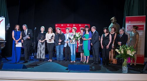 Laureaci Melchiorów 2014 wraz z przedstawicielami Polskiego Radia i jury konkursu