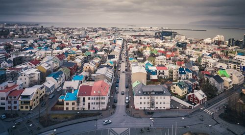 Widok jednego z islandzkich miast (zdj. ilustracyjne)