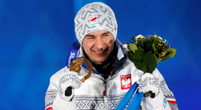 Kamil Stoch ze złotym medalem wywalczonym podczas igrzysk w Soczi