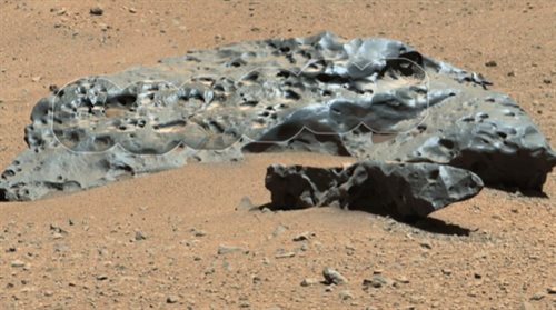  Curiosity znalazł wielki żelazny meteoryt 