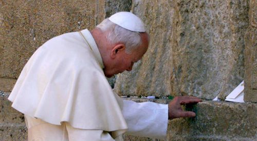 Jan Paweł II przy Ścianie Płaczu w Jerozolimie, 26.03.2000