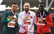 Medaliści biegu na 200 metrów mężczyzn. Mistrzem świata został Ramil Gulijew z Azerbejdżanu