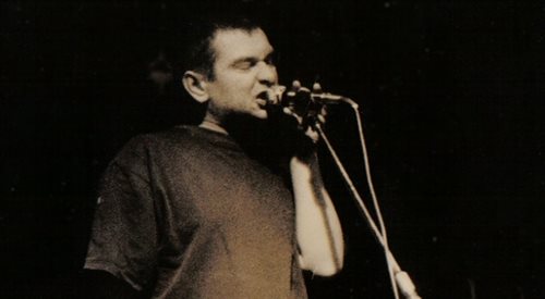 Marcin Świetlicki w czasie koncertu Świetlików w Nowej Soli, luty 1997