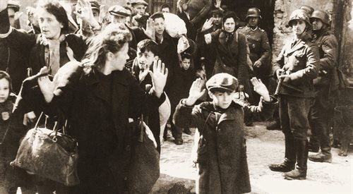 Pacyfikacja powstania w getcie warszawskim w 1943, grupa Żydów pojmanych przez SS