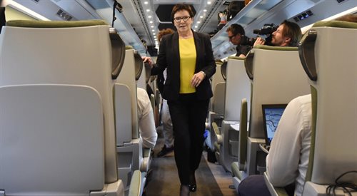 Premier Ewa Kopacz, na pokładzie pociągu Pendolino, w drodze na Dolny Śląsk