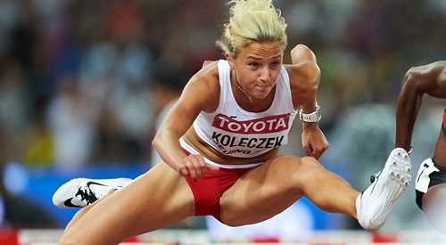 Polka Karolina Kołeczek w półfinałowym biegu na 100 m przez płotki podczas lekkoatletycznych mistrzostw świata w Pekinie