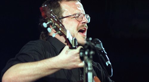 Warszawa 27.11.2000 r. Jacek Kaczmarski podczas koncertu Bardowie bez granic