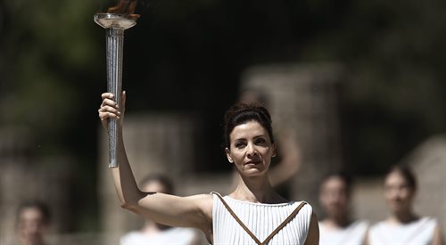 Grecja: zapłonął znicz olimpijski