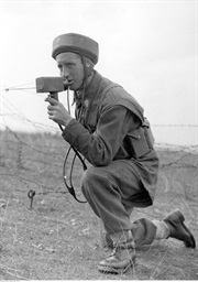 Żołnierz 1.SBS podczas ćwiczeń z łączności. Wielka Brytania, 1942-1944
