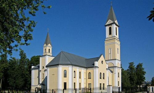 Kościół katolicki Narodzenia Najświętszej Marii Panny. w Homlu