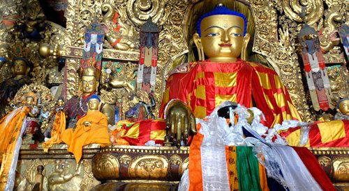 Mieszkańcy Tybetu w większości są wyznawcami buddyzmu