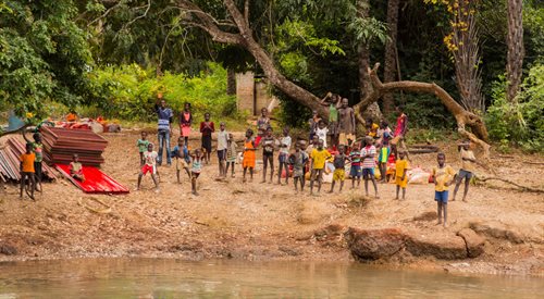 Mali mieszkańcy Gwinei (zdjęcie ilustracyjne)