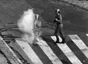 Gazem w protestujących. Nowa Huta, 1.05.1983