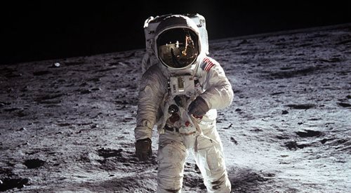 Zdjęcie Buzza Aldrina zrobione przez Neila Armstronga na Księżycu