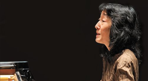 Mitsuko Uchida na fragmencie okładki płyty