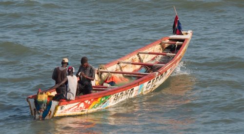 Gambia - łódź rybacka