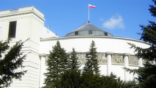 Sejm zajmie się projektem ustawy całkowicie zakazującym aborcji