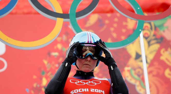 Carina Vogt podczas konkursu skoków narciarskich w Soczi
