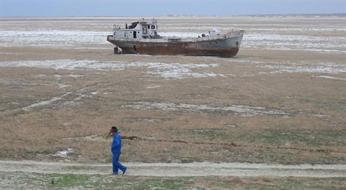 Jezioro Aralskie wysycha każdego dnia.