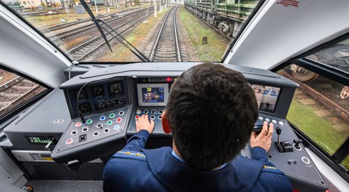 Jak wygląda praca na kolei i czy semafory się przydają?