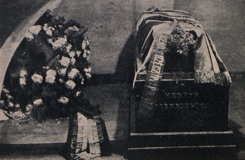 Krypta z grobem Henryka Sienkiewicza w katedrze św. Jana w Warszawie; fot. Polona/domena publiczna