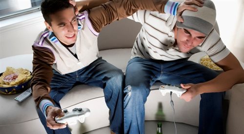 Wpływ elementów brutalności i seksu w grach wideo na dzieci i młodzież może być zgubny