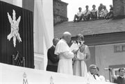 Jan Paweł II podczas spotkania z wiernymi w Wadowicach. Czerwiec 1979