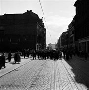 Protesty stopniowo przenosiły się z zakładów pracy na ulice miasta. Poznań, czerwiec 1956