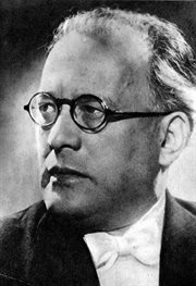 Grzegorz Fitelberg (1879-1953), dyrygent, założyciel i dyrektor Wielkiej Orkiestry Symfonicznej  Polskiego Radia w latach 1935 - 1939 i 1947 – 1953