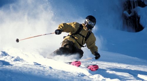 Narty, snowboard - zakup dobrego sprzętu gwarantuje bezpieczeństwo i dobra zabawę