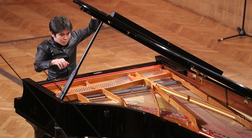 Yike (Tony) Yang, 16-letni pianista z Kanady, podczas XVII Festiwalu Chopinowskiego  (zdjęcie ilustracyjne)