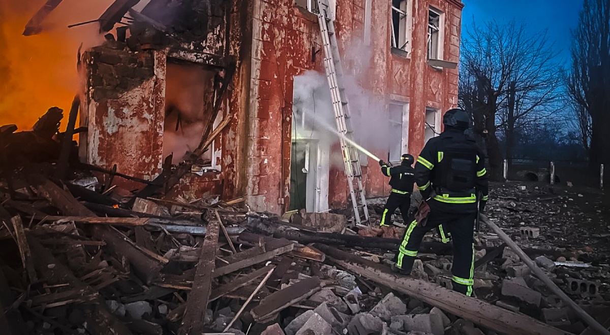 Zniszczony w rosyjskim ataku rakietowym dom mieszkalny w regionie donieckim