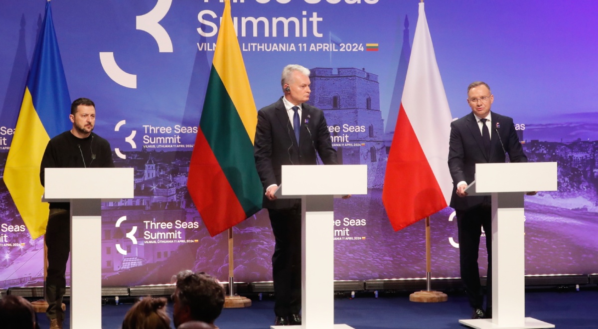 Po Litwie to Polska obejmie prezydencję w Inicjatywie Trójmorza. Oznacza to, że przyszłoroczny szczyt tego formatu, zrzeszającego 13 krajów Unii Europejskiej, odbędzie się w Polsce.