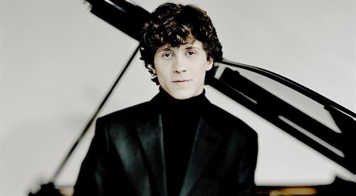Rafał Blechacz, zwycięzca XV Konkursu Chopinowskiego. Czy w przyszłym roku polscy pianiści mają szansę na sukces?