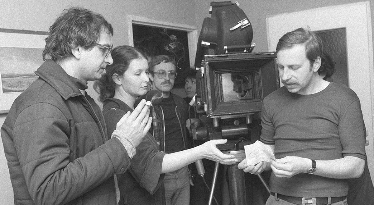 Krzysztof Kieślowski (z lewej) na planie filmu "Amator"