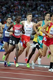 Michał Rozmys nie miał szans z rywalami w swoim półfinale biegu na 1500 metrów