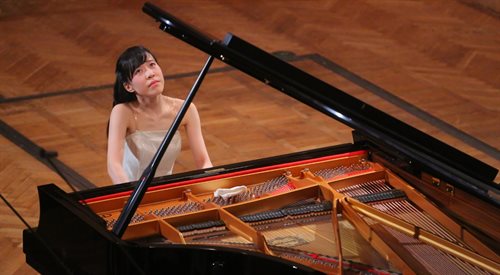 Japonka Nao Mieno gra podczas trzeciego dnia zmagań na Konkursie Chopinowskim