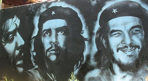Mural poświęcony Che Guevarze w Granadzie, Nikaragua. Wikimedia Commonscc