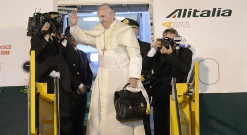 Papież Franciszek wyjeżdża z  Paragwaju, kończąc swoją wizytę w Ameryce Południowej