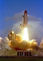 Start wahadłowca Challenger, misja STS-7, 1983.