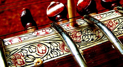 Sitar, jeden z najbardziej znanych indyjskich instrumentów (zdj. ilustracyjne)